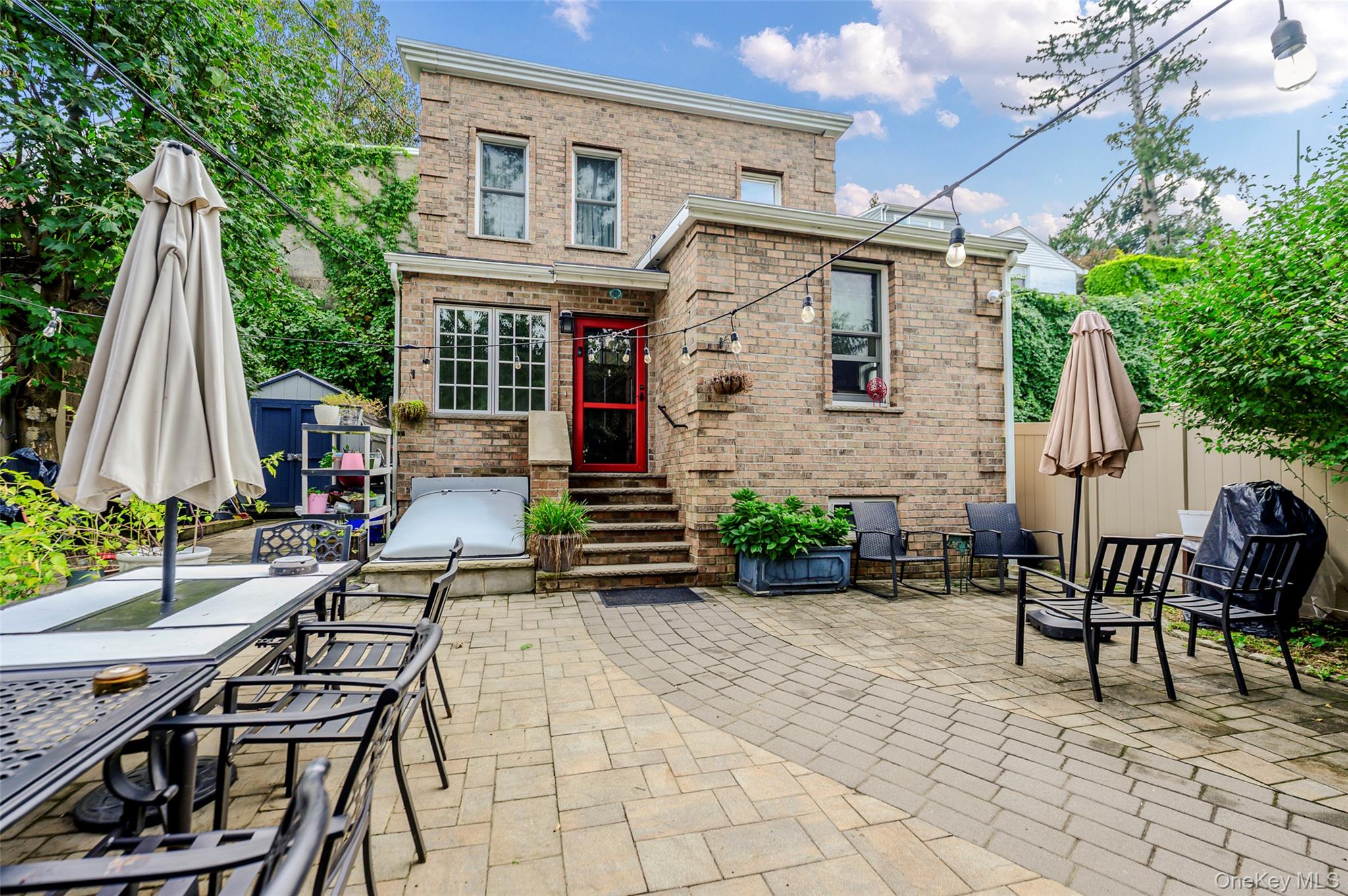 48 Clarendon Avenue