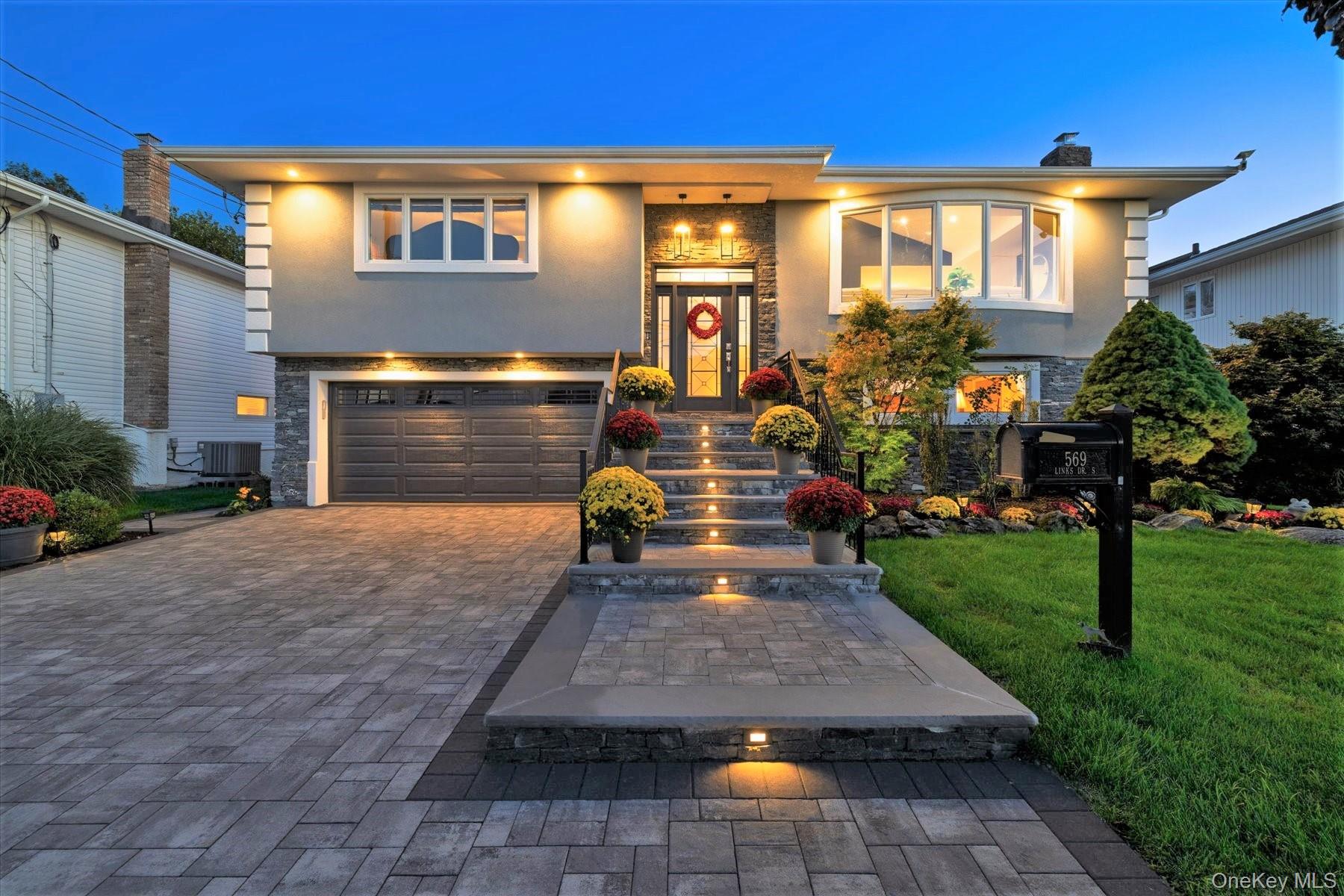569 Links Drive