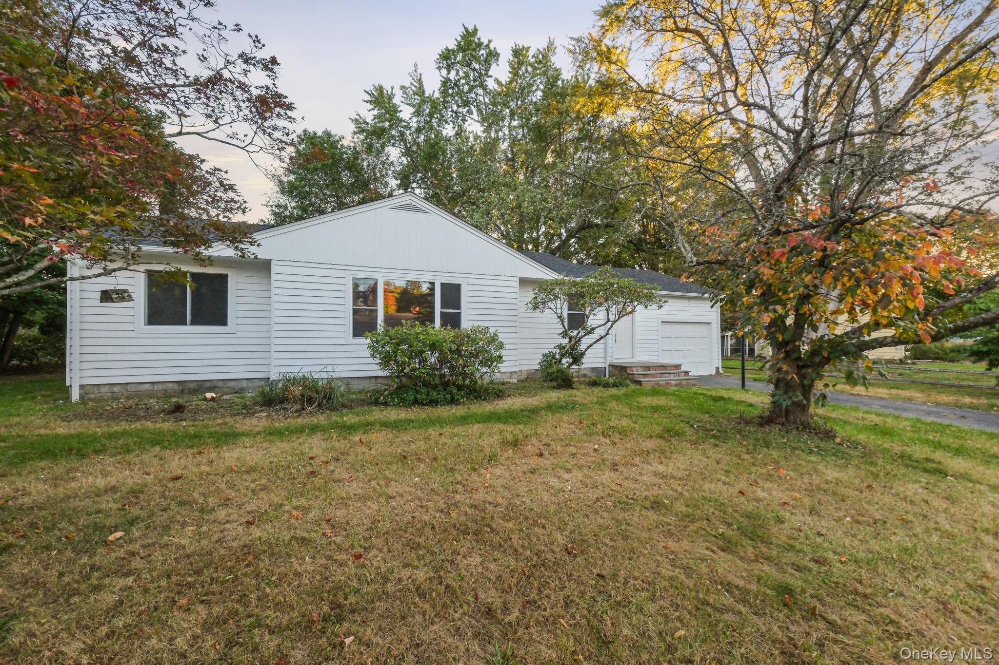 16 Knollwood Road