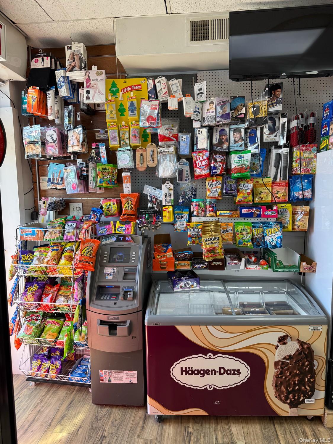 1233 sunrise highway