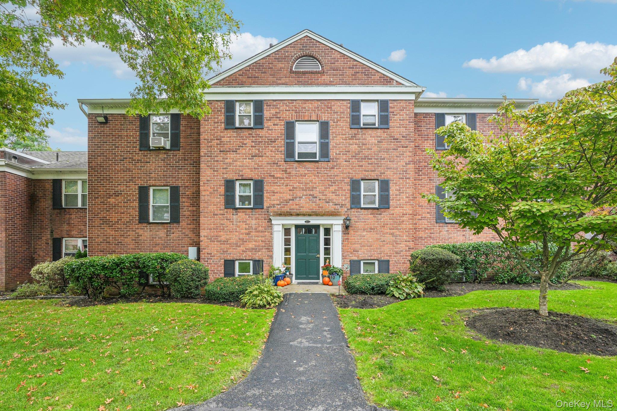 131 -2 S Highland Avenue