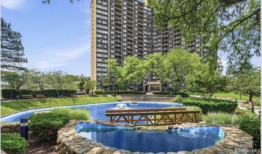 1 Bay Club Drive