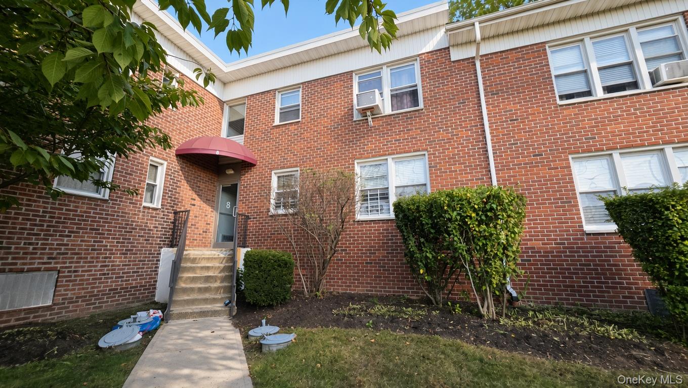 8 Wainwright Avenue