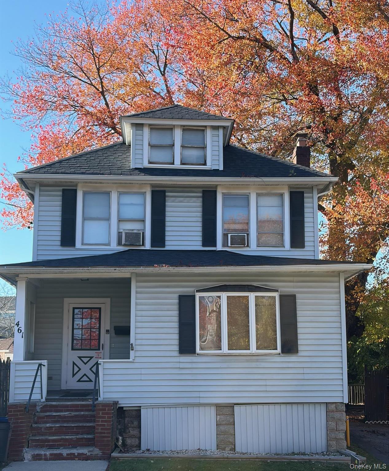 461 Carpenter Avenue